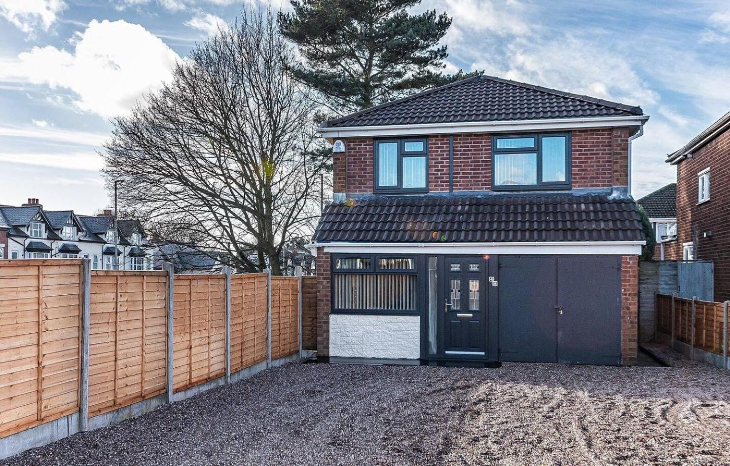 Dudley-Hospital-3Bed-Parking-Long Stay-Contractor Brierley Hill Kültér fotó